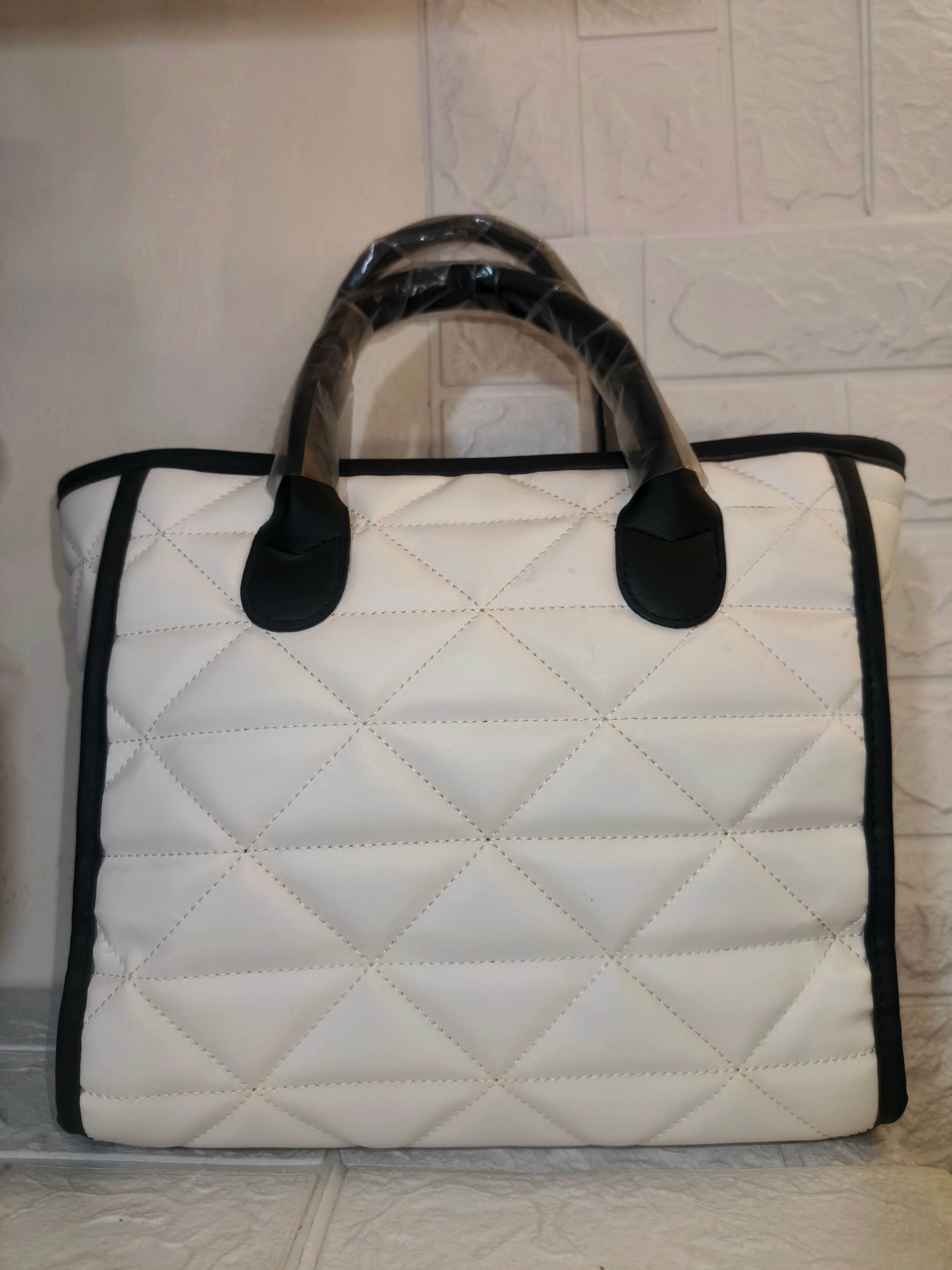 Guess Los Angeles tote bag