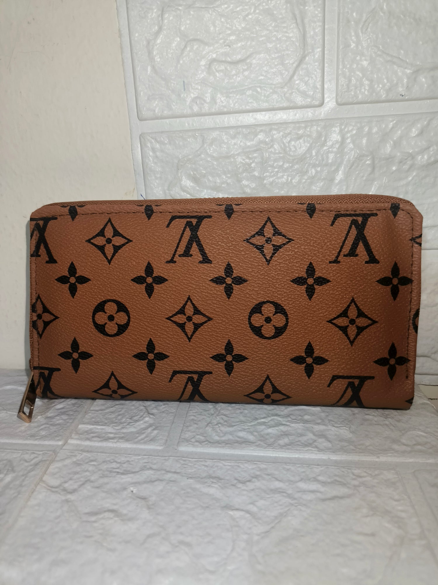 Louis Vuitton Monogram Eclipse Zippy Organizer