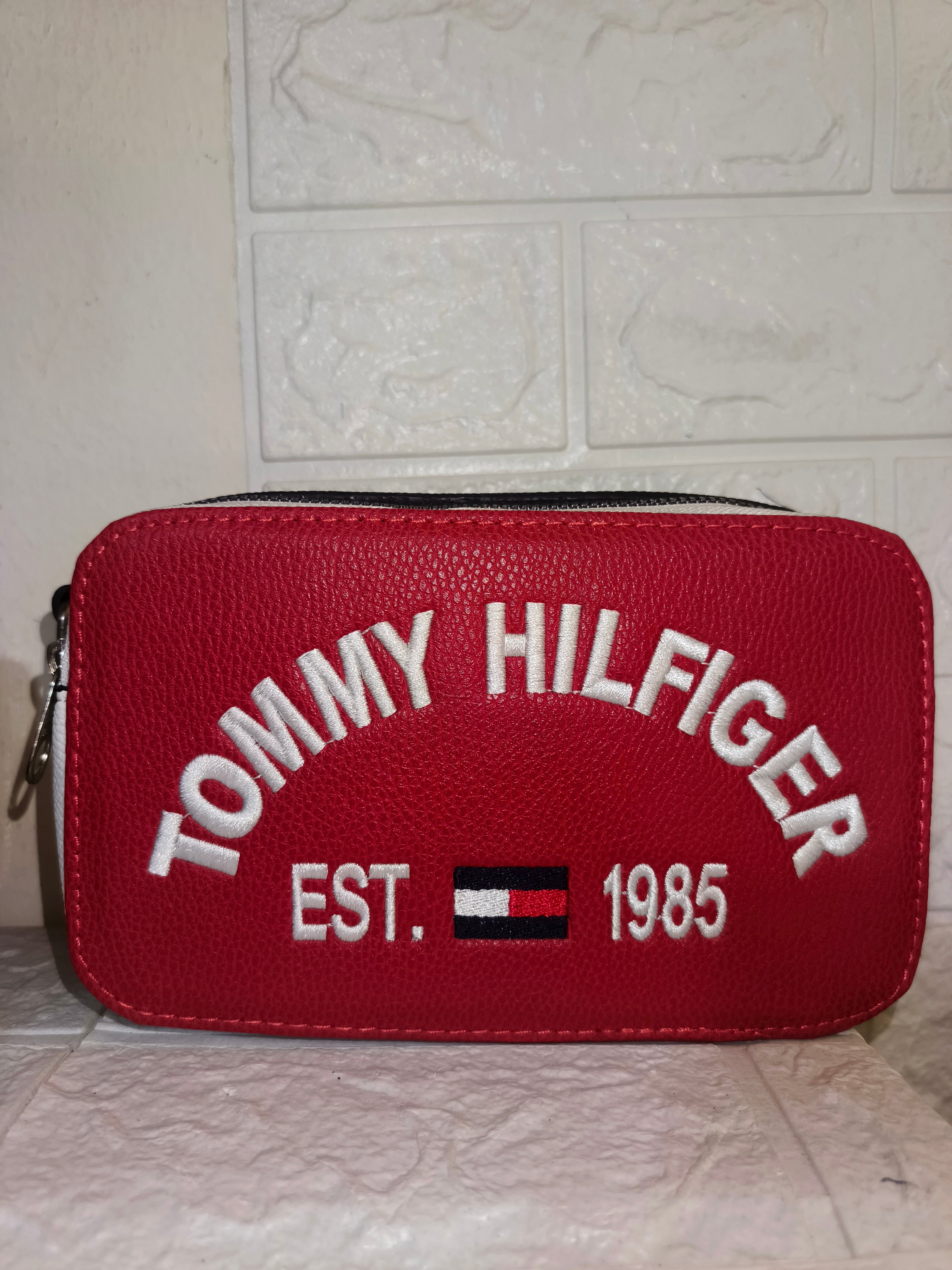 Tommy Hilfiger crossbody bag