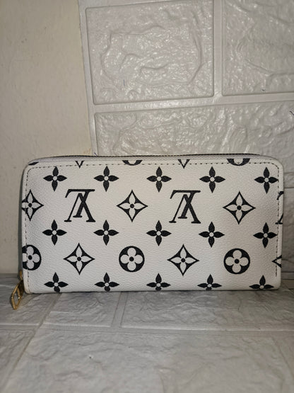 Louis Vuitton Monogram Eclipse Zippy Organizer