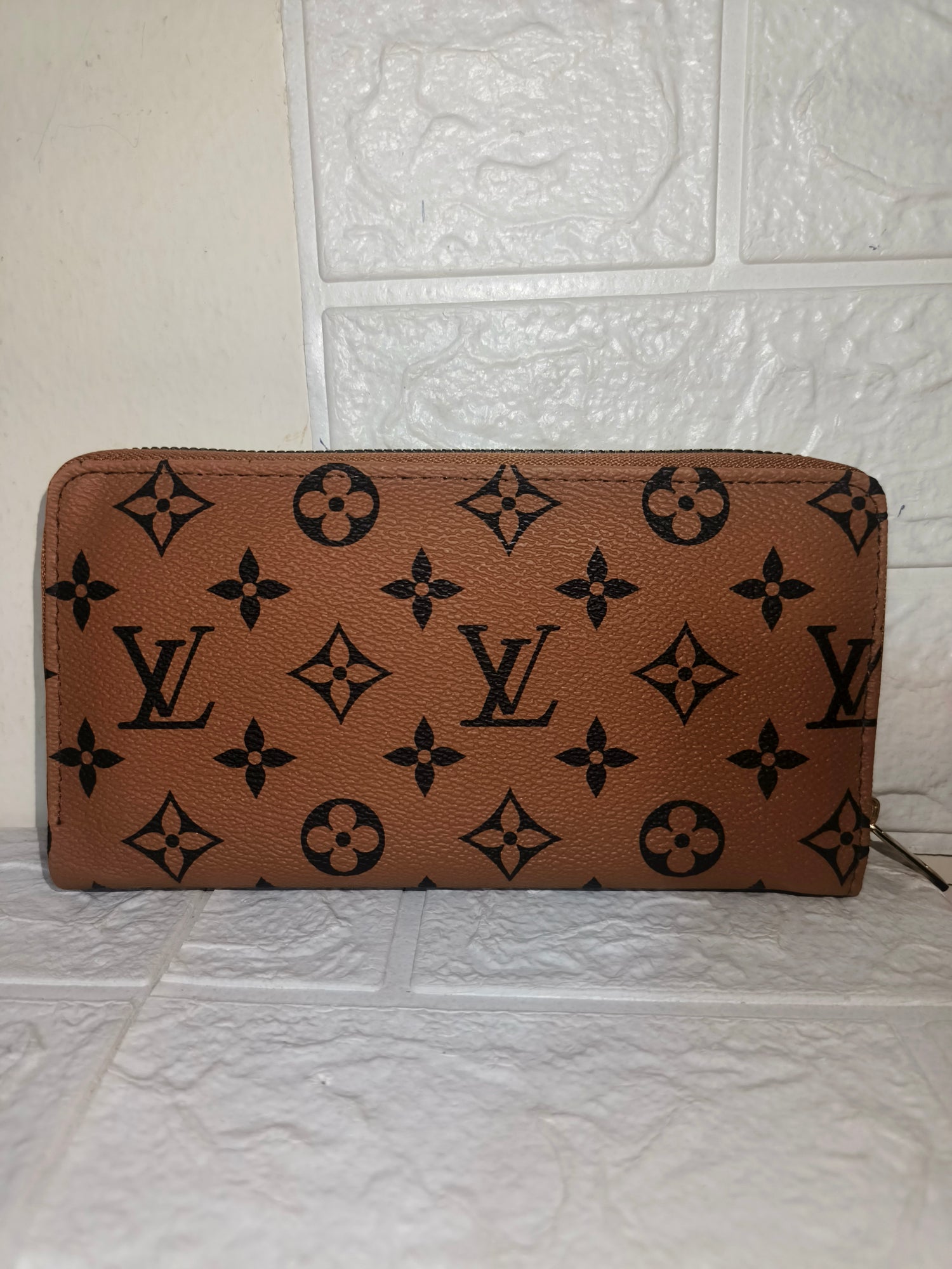 Louis Vuitton Monogram Eclipse Zippy Organizer