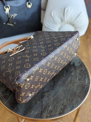 Louis Vuitton Riverside tote bag