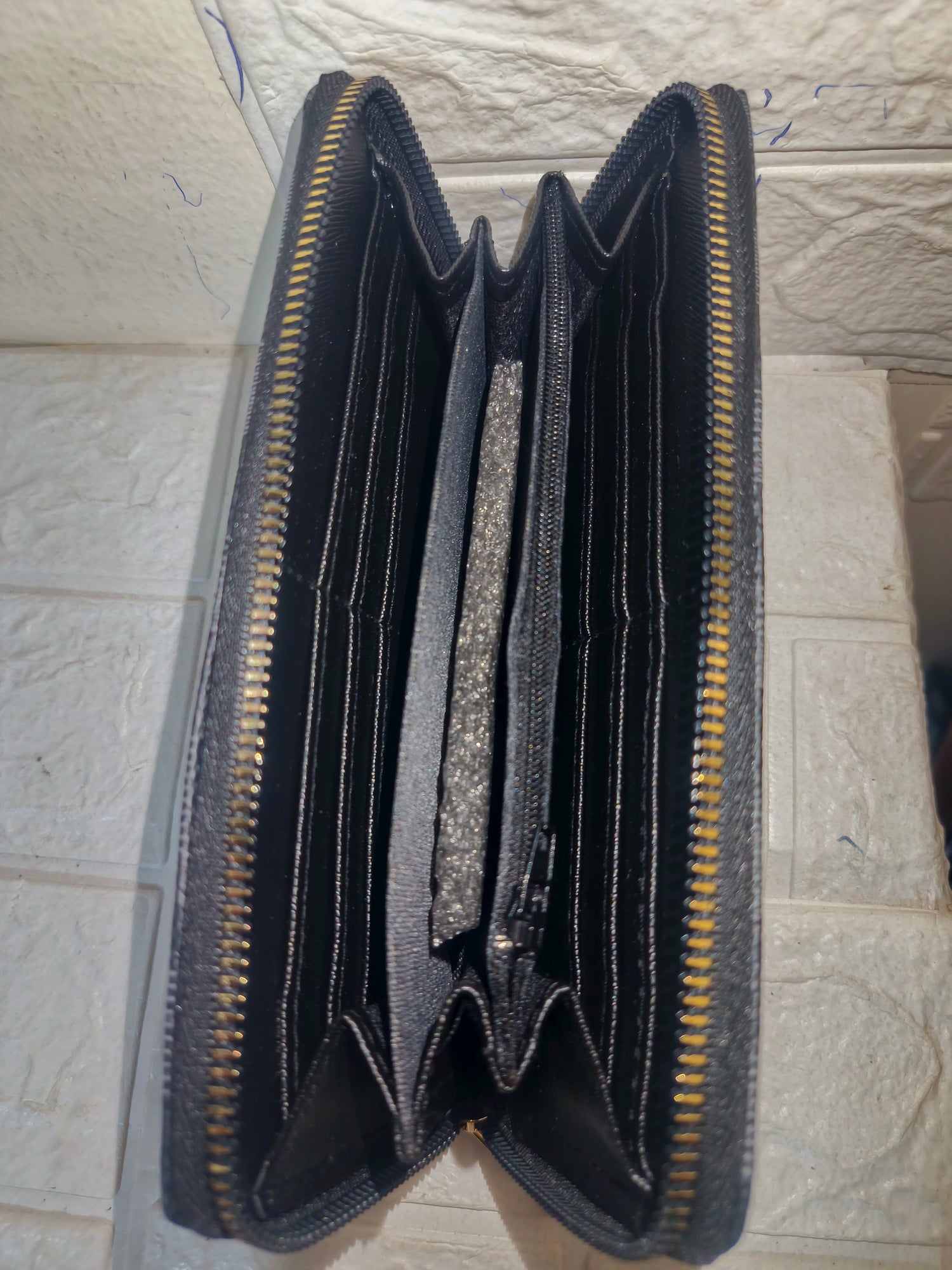 Louis Vuitton Monogram Eclipse Zippy Organizer